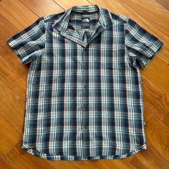 The North Face Logo Mens Short Sleeve Button Up Shirt Plaid size L - Picture 1 of 7